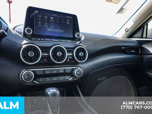 Used 2024 Nissan Sentra SV image 39