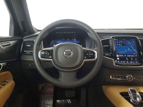 Certified 2023 Volvo XC90 B6 Ultimate w/ Protection Package Premier image 18