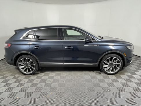 Used 2023 Lincoln Nautilus Reserve w/ Equipment Group 202A image 4