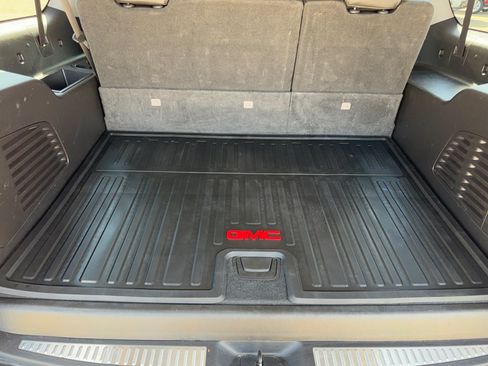 Used 2018 GMC Yukon XL Denali w/ Denali Ultimate Package AWD/4WD image 28