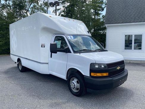 Used 2023 Chevrolet Express 3500 w/ Power Convenience Package RWD image 23
