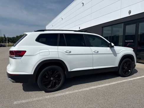 Used 2022 Volkswagen Atlas SE FWD image 3