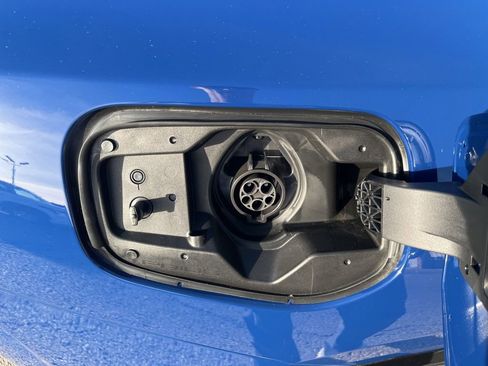 New 2026 Toyota Prius Plug-In Hybrid FWD image 47