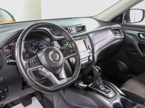 Used 2020 Nissan Rogue SV w/ Premium Package AWD/4WD image 22