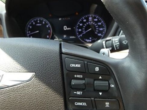 Used 2015 Hyundai Genesis 3.8 w/ Option Group 03 image 24