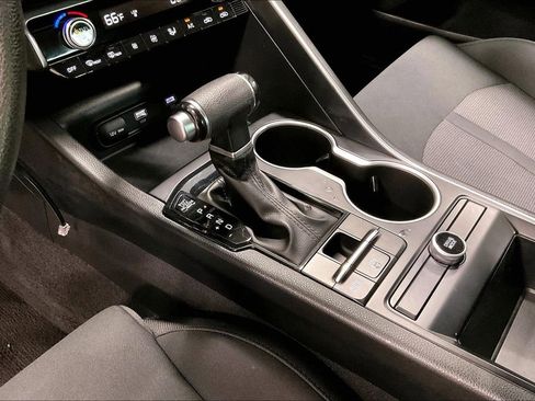 Used 2022 Kia K5 LXS FWD image 18