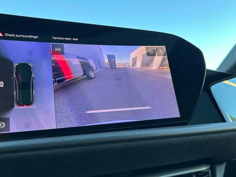 Used 2025 Audi SQ5 Premium Plus w/ Premium Plus Package image 20