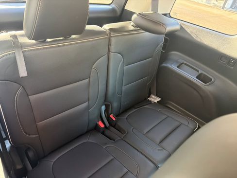 Used 2021 GMC Acadia Denali w/ Trailering Package image 8