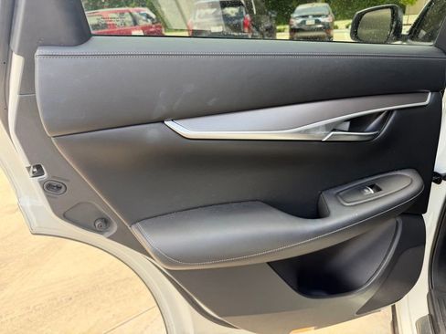 Used 2022 INFINITI QX50 Luxe FWD image 14