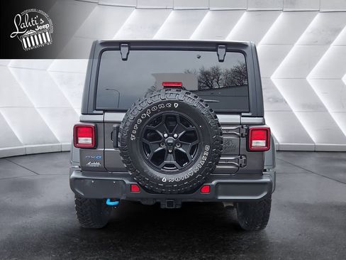 Used 2023 Jeep Wrangler Unlimited w/ Cold Weather Group image 5