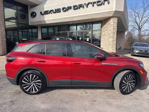 Used 2024 Volkswagen ID.4 S image 2