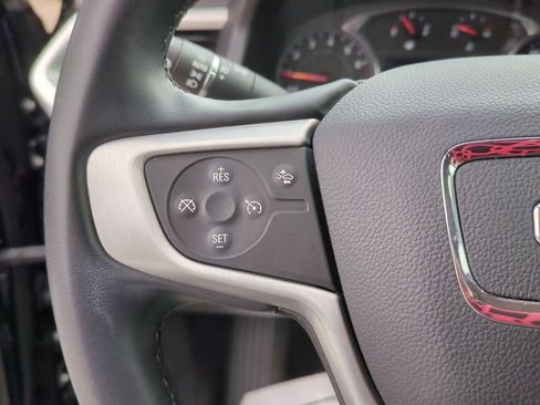 Used 2023 GMC Acadia SLT image 15