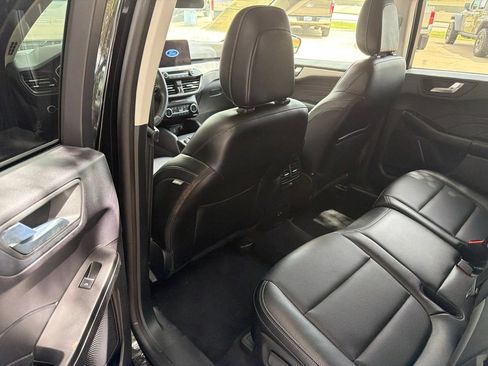 Used 2022 Ford Escape SEL FWD image 6