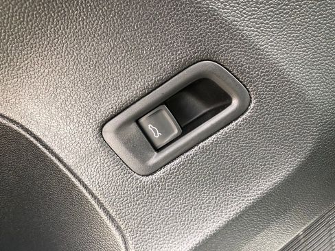 New 2026 Volkswagen Atlas Peak Edition AWD/4WD image 12