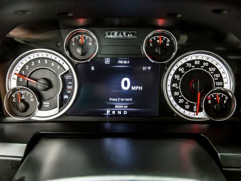 Used 2016 RAM 1500 Laramie w/ Convenience Group AWD/4WD image 17