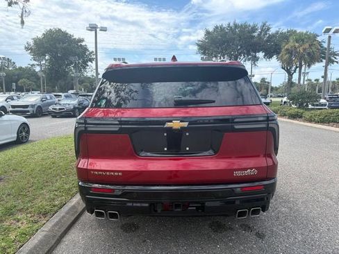 Used 2025 Chevrolet Traverse High Country w/ LPO, Floor Liner Package FWD image 7