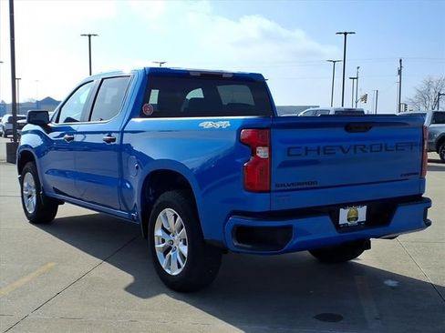 Used 2025 Chevrolet Silverado 1500 Custom w/ LPO, Dark Essentials Package AWD/4WD image 3
