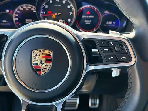 Used 2019 Porsche Cayenne S image 38