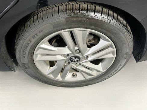Used 2019 Hyundai Elantra Value Edition FWD image 30