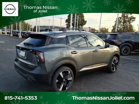 New 2026 Nissan Kicks SR w/ Cold Weather Package image 3