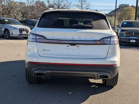 Used 2021 Lincoln Nautilus Reserve w/ Equipment Group 201A image 4