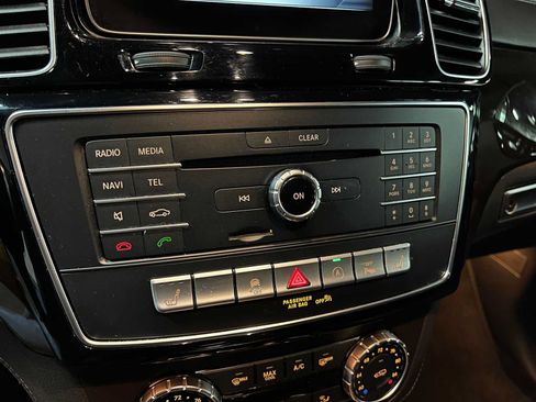 Used 2018 Mercedes-Benz GLS 450 4MATIC image 37