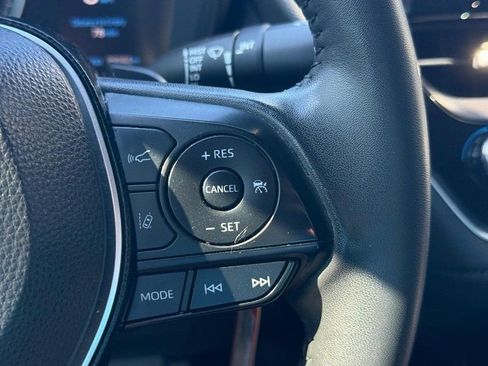 Used 2021 Toyota Corolla SE w/ Carpet Mat Package (TMS) FWD image 21