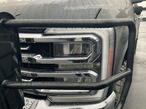 Used 2023 Ford F250 Lariat w/ Chrome Package image 9