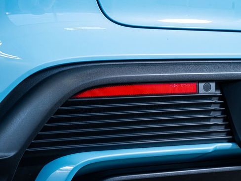 Used 2021 Porsche Taycan Turbo w/ Performance Package image 23