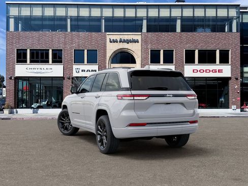 New 2026 Jeep Grand Cherokee Limited AWD/4WD image 3
