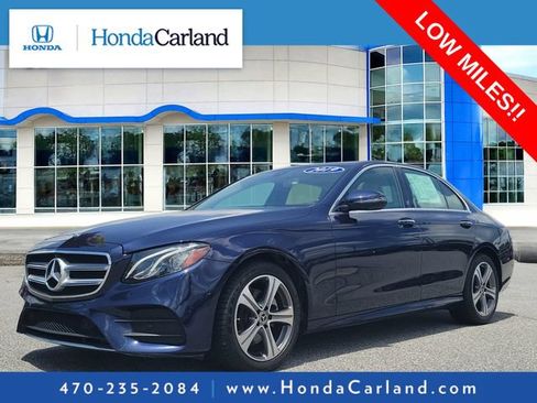 Used 2019 Mercedes-Benz E 300 4MATIC image 1