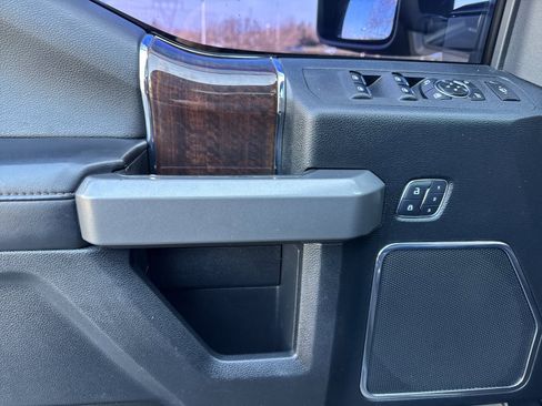 Used 2017 Ford F350 Platinum w/ Platinum Ultimate Package image 10