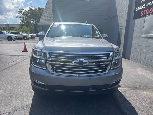 Used 2019 Chevrolet Tahoe Premier AWD/4WD image 2