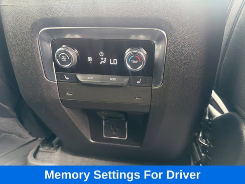 Used 2025 Chevrolet Tahoe RST w/ Comfort Package AWD/4WD image 30