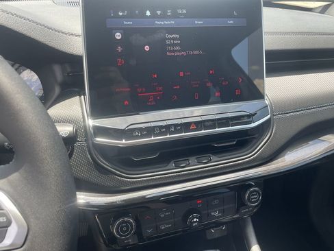 New 2025 Jeep Compass Latitude w/ Altitude Special Edition image 22