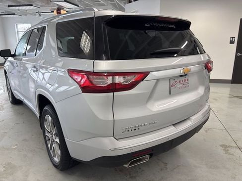 Used 2021 Chevrolet Traverse Premier image 8