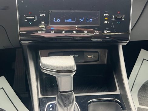 Certified 2024 Hyundai Santa Cruz SEL FWD image 32