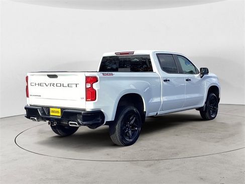 Used 2024 Chevrolet Silverado 1500 LT Trail Boss w/ Convenience Package II image 5