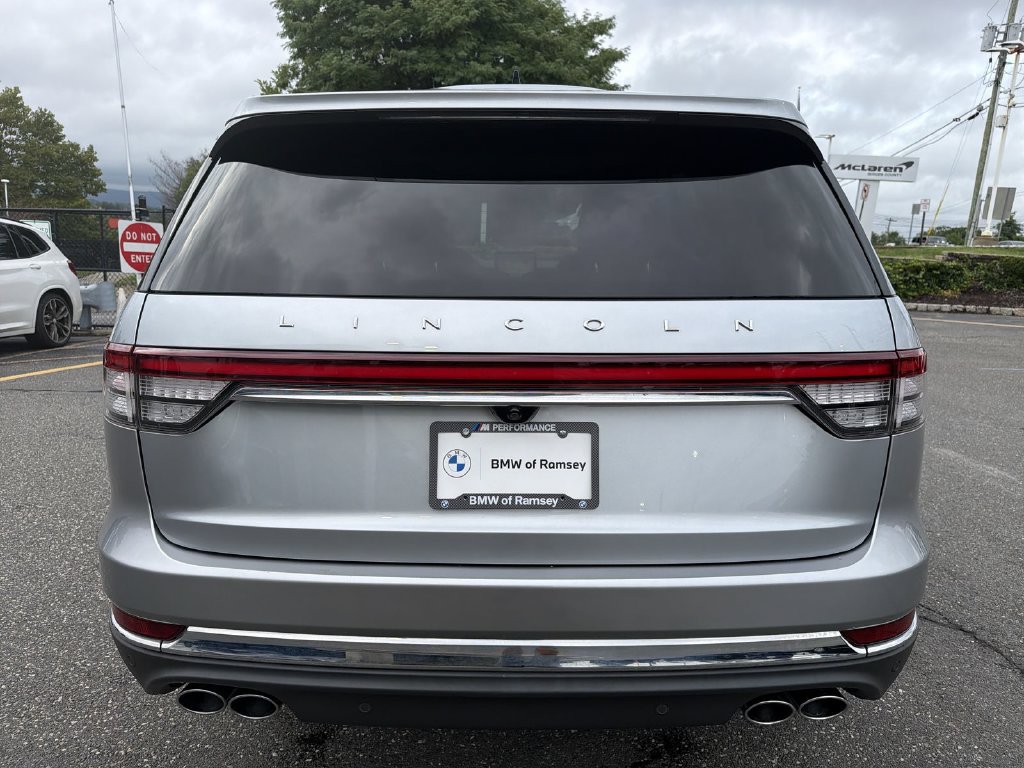 Used 2023 Lincoln Aviator AWD w/ Premium Package image 13