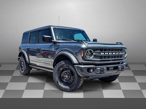 Used 2022 Ford Bronco Black Diamond AWD/4WD image 1
