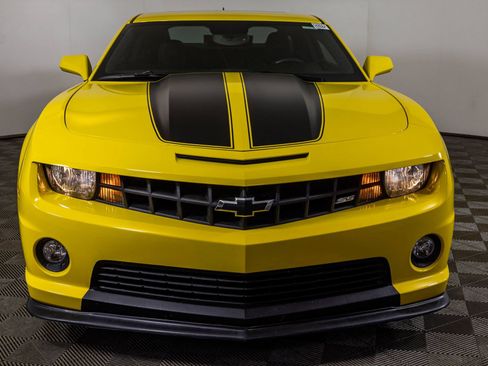Used 2010 Chevrolet Camaro SS w/ RS Package RWD image 10
