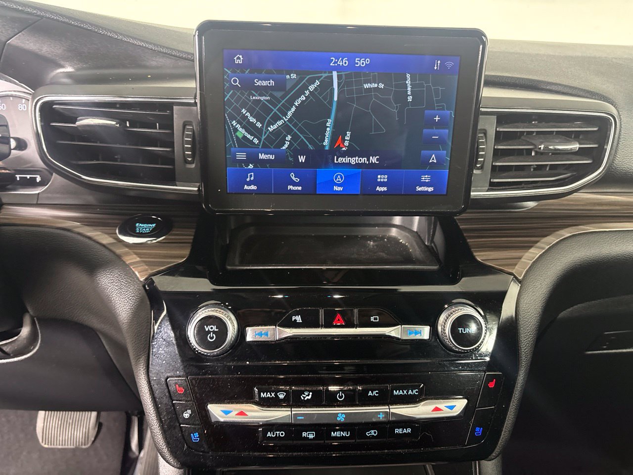 Used 2022 Ford Explorer Limited AWD/4WD image 15