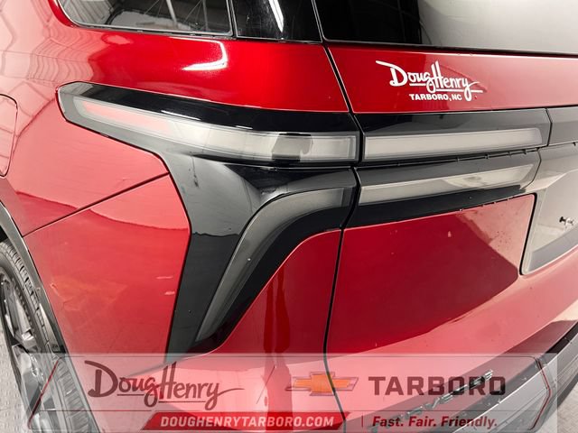 New 2026 Chevrolet Traverse RS w/ LPO, Floor Liner Package FWD image 14