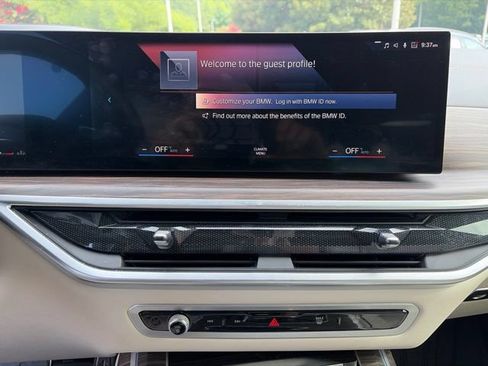Used 2023 BMW X7 xDrive40i w/ Executive Package AWD/4WD image 8