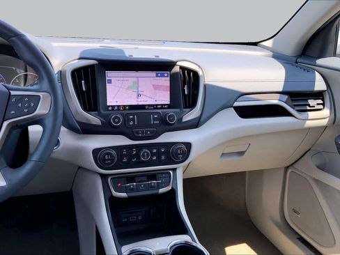 Used 2023 GMC Terrain Denali w/ Denali Premium Package AWD/4WD image 7
