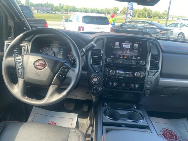 Used 2024 Nissan Titan PRO-4X w/ Pro-4x Convenience Package AWD/4WD image 14