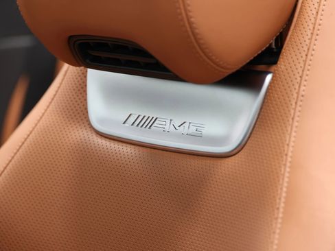 Used 2022 Mercedes-Benz SL 55 AMG 4MATIC image 17