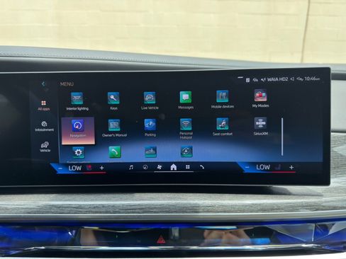 Used 2023 BMW i7 xDrive60 AWD/4WD image 33