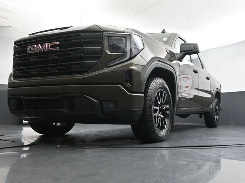 Used 2024 GMC Sierra 1500 Elevation image 34