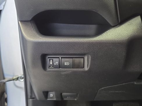 Used 2024 Toyota RAV4 XLE AWD/4WD image 22